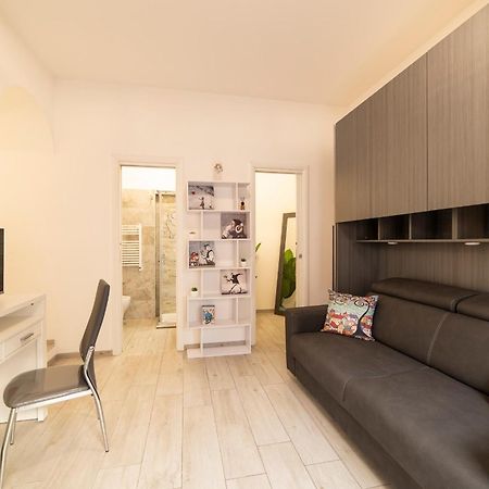Smart Home - Trilocale Con Parcheggio Privato Róma Kültér fotó